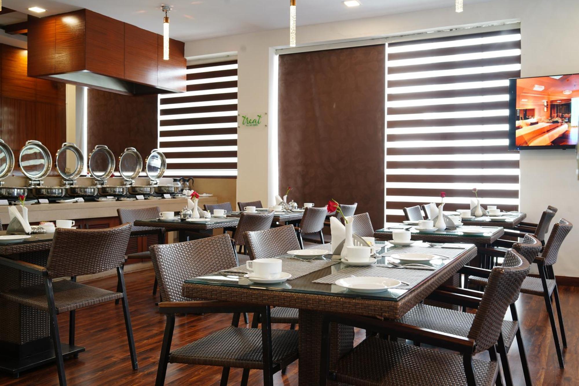 Zip By Spree Hotels Delhi Greater Kailash New Delhi Eksteriør billede