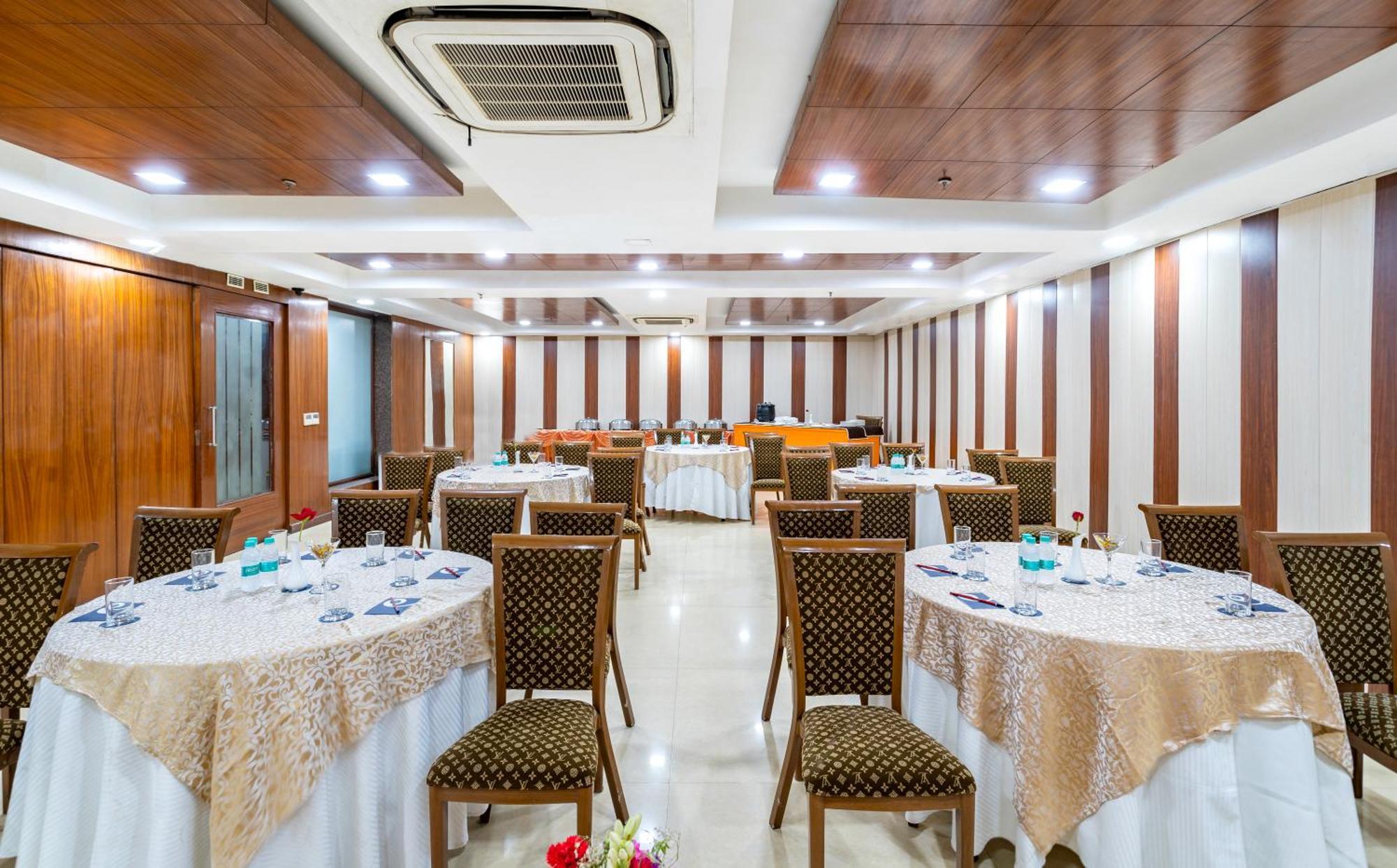 Zip By Spree Hotels Delhi Greater Kailash New Delhi Eksteriør billede