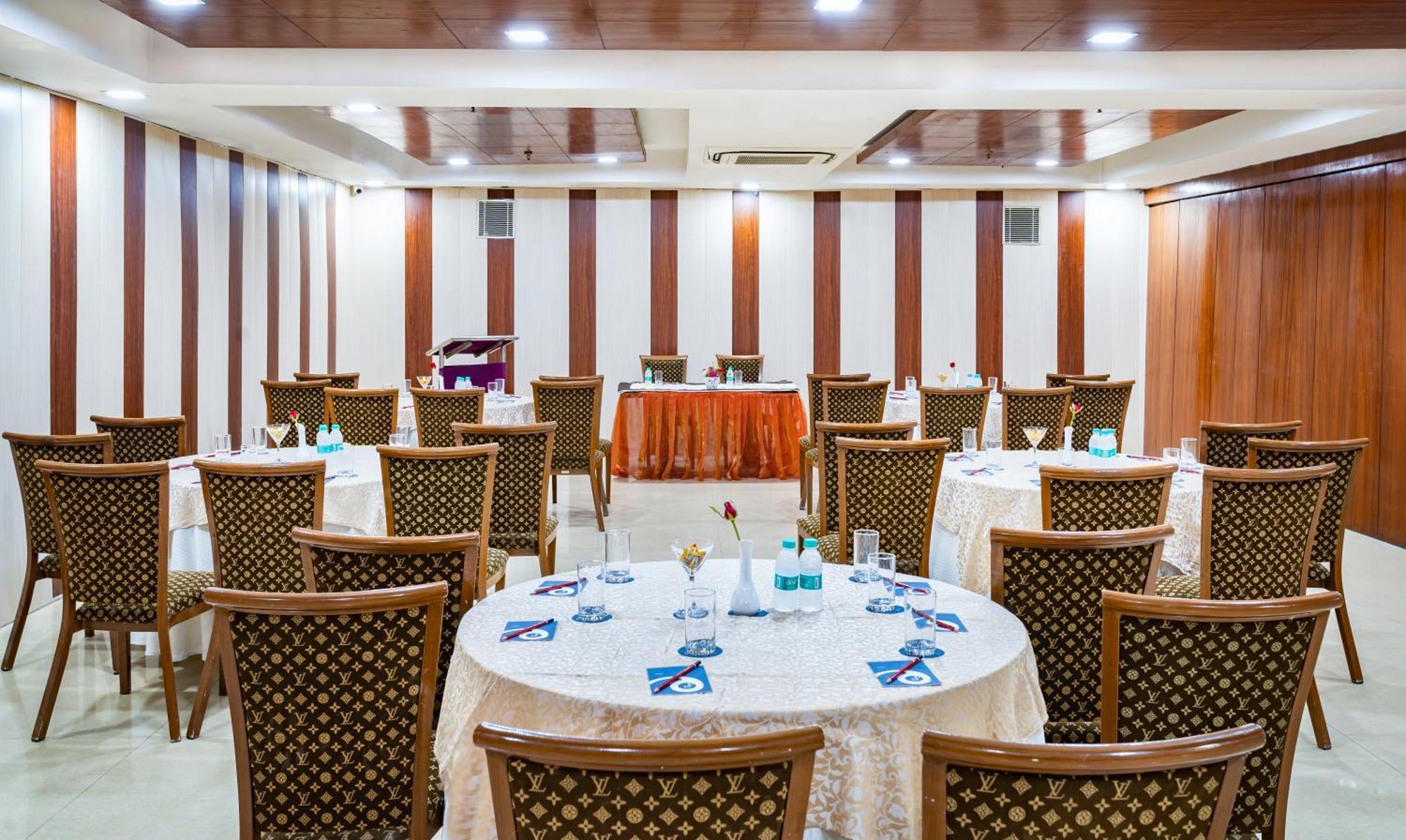 Zip By Spree Hotels Delhi Greater Kailash New Delhi Eksteriør billede